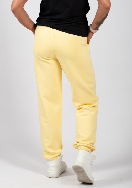 02-банановый